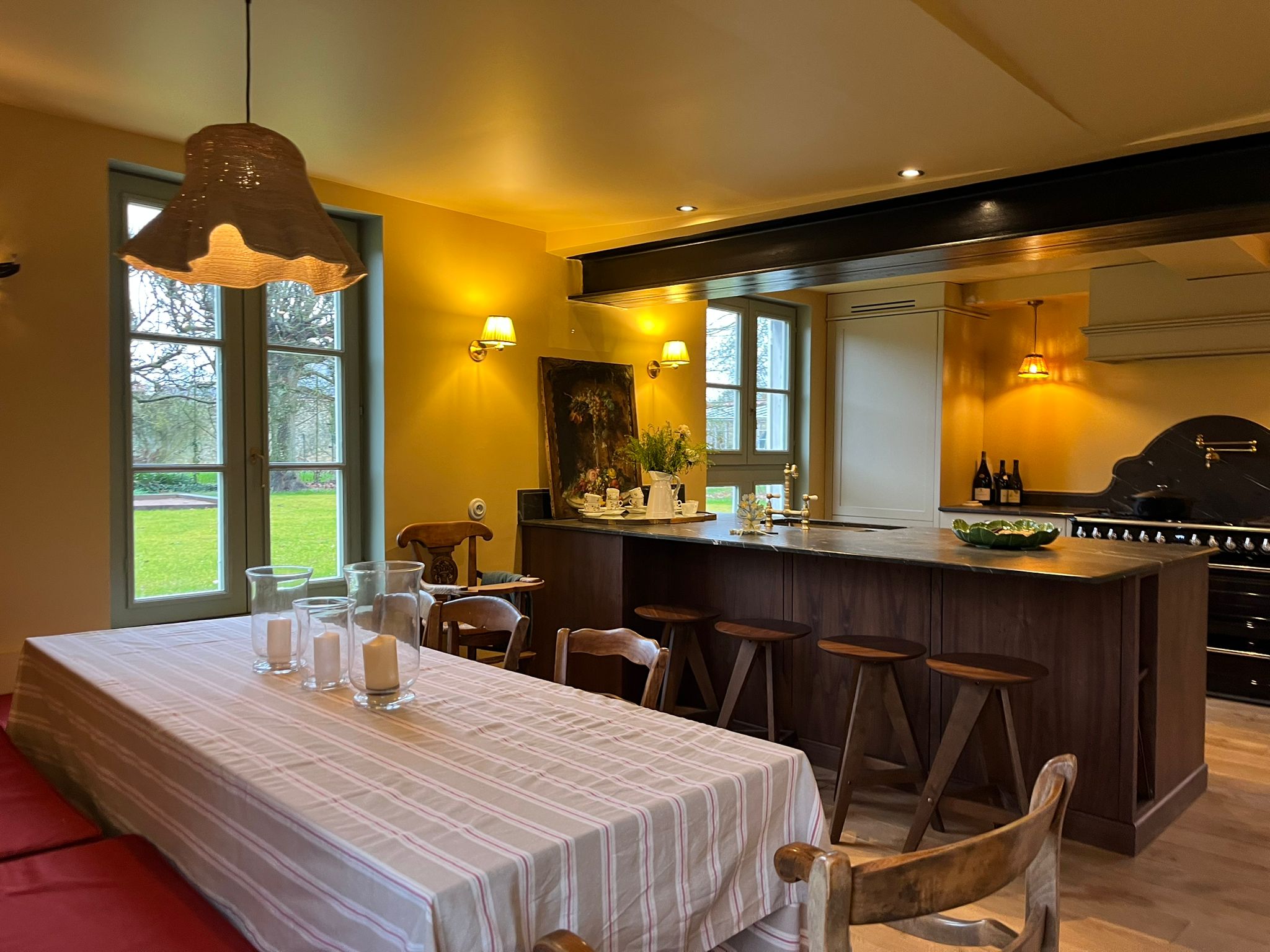 Cuisine et salle à manger — Prieuré Saint-Bû